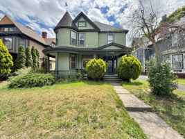 featured image of 1715 W Pacific Ave #1