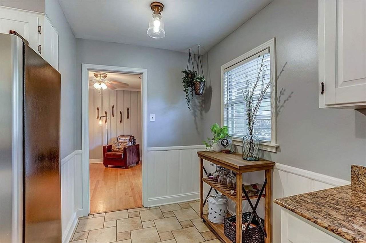 1663 Estate Dr - Photo 5 of 11