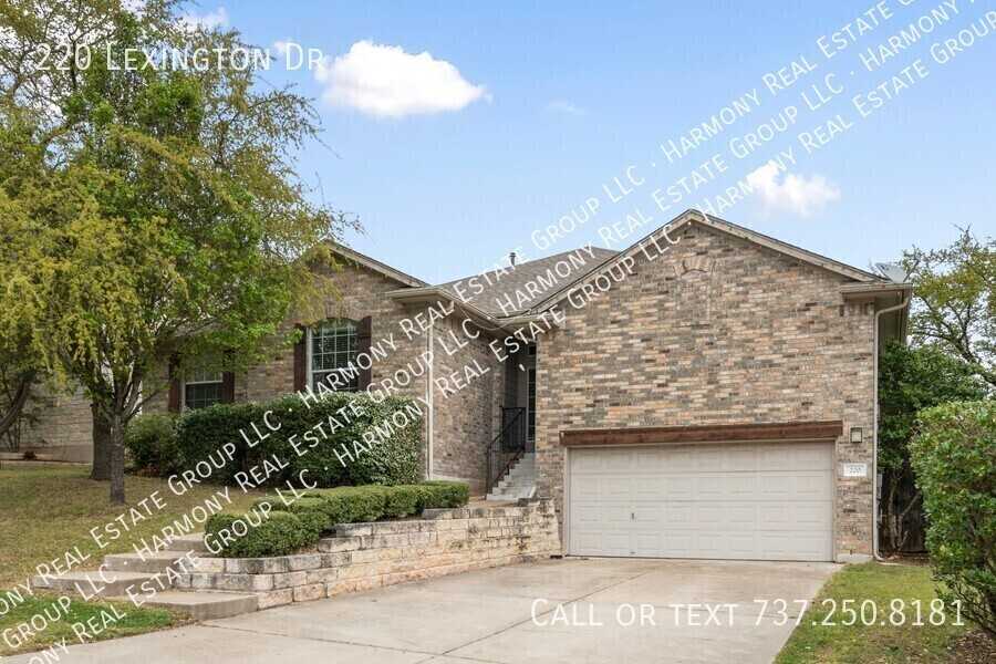 220 Lexington Dr - Photo 2 of 16