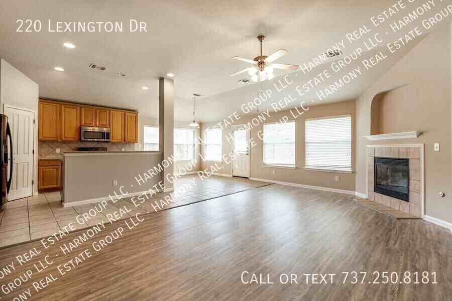 220 Lexington Dr - Photo 4 of 16