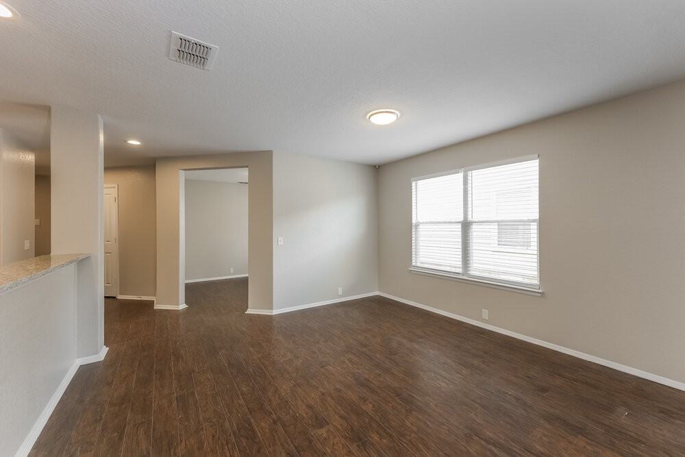 3411 Maguey Trl - Photo 5 of 16