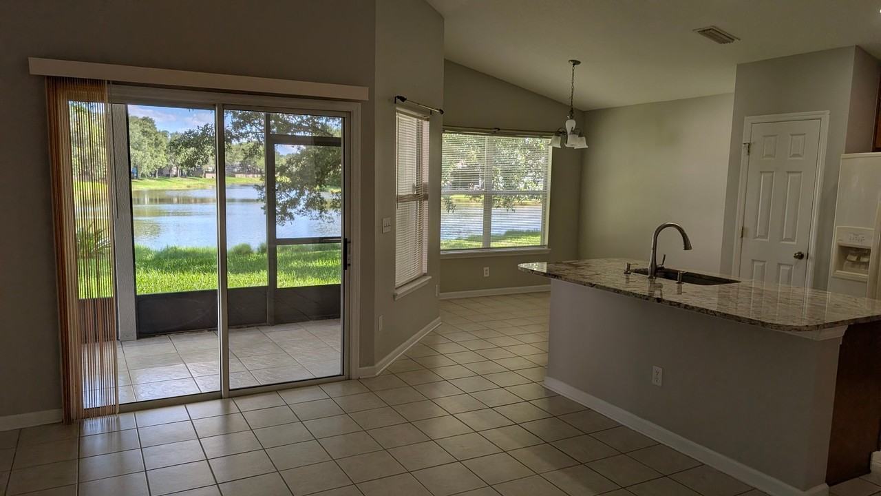 963 Beckingham Dr - Photo 3 of 23