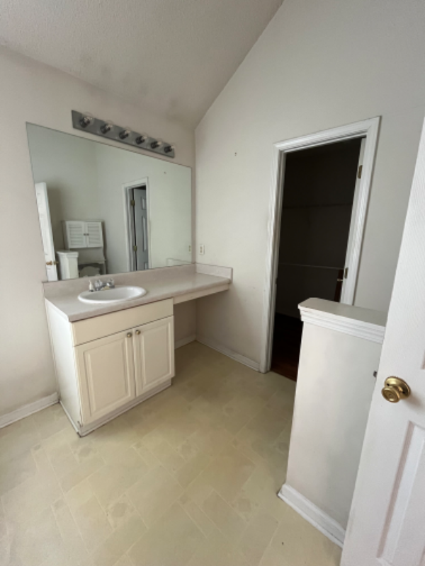 5420 Sapphire Cir - Photo 7 of 30