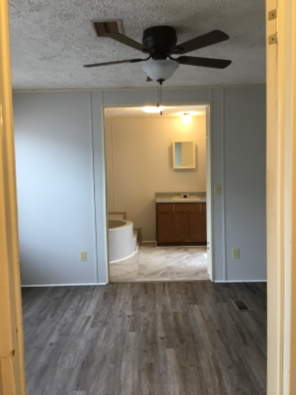 1091 Jordan Rd - Photo 5 of 10