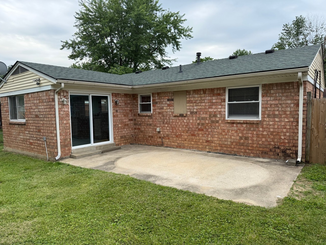 11711 Wiltonwood Ct - Photo 2 of 7