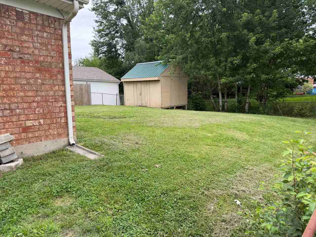 11711 Wiltonwood Ct - Photo 3 of 7