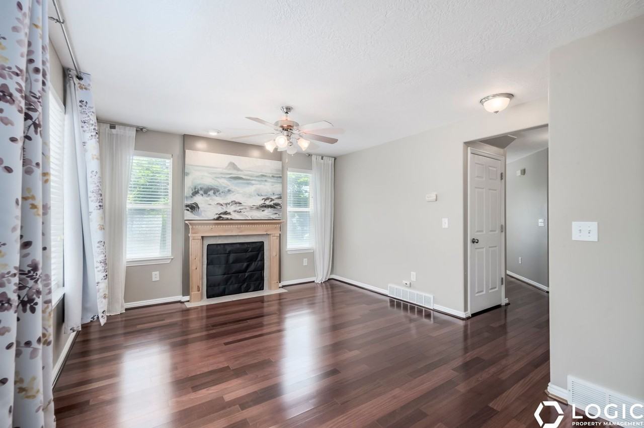 1315 S 1410 E - Photo 3 of 17