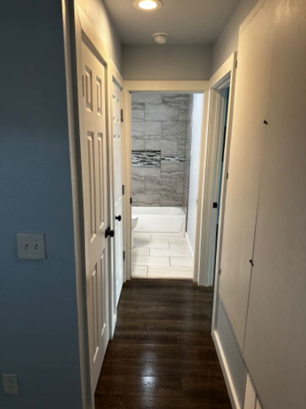815 E Lindsey St - Photo 5 of 8