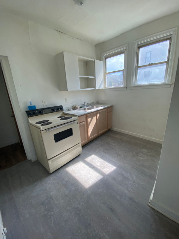 1101 Evans Ave #A - Photo 6 of 8