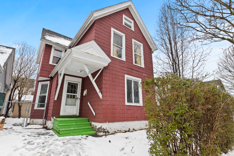 227 Sanford St - Photo 3 of 17