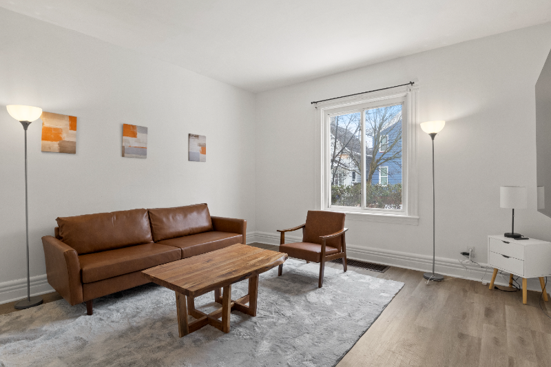 227 Sanford St - Photo 7 of 17