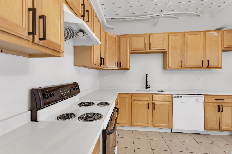 83 Main St #9 - Photo 6 of 17