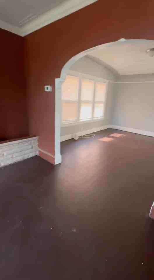 4045 Clements St - Photo 6 of 18
