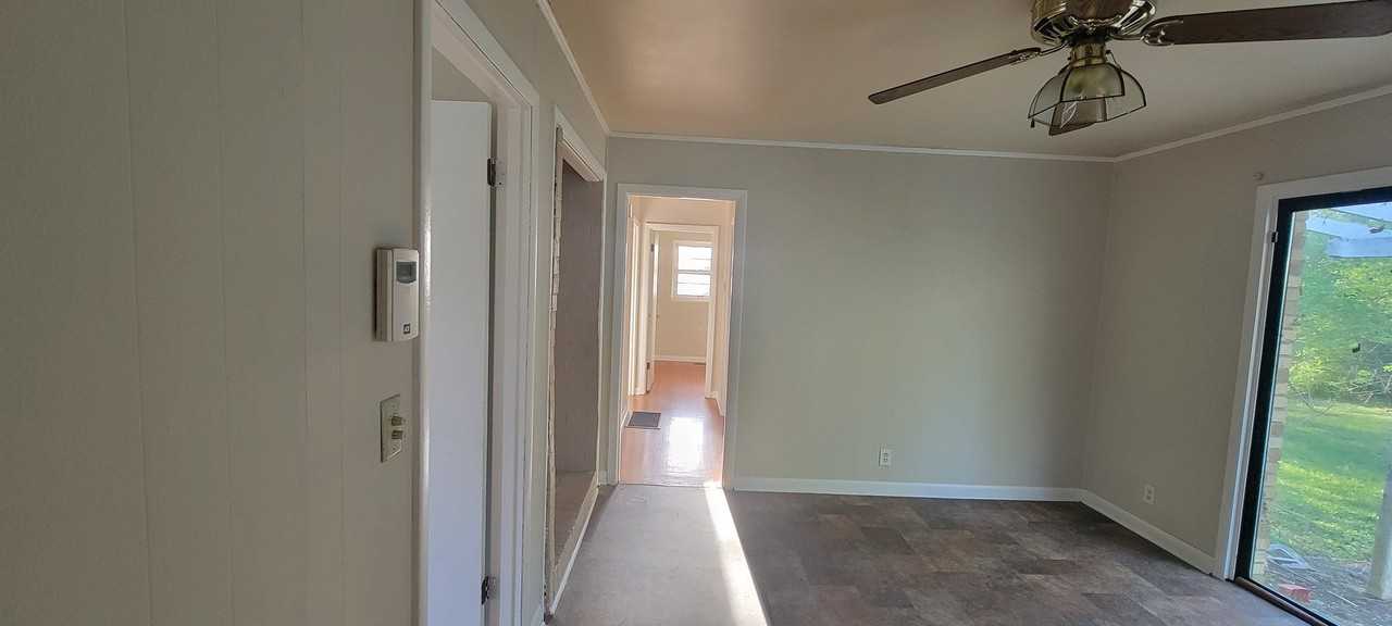 3311 Barton Ave Nw - Photo 4 of 10