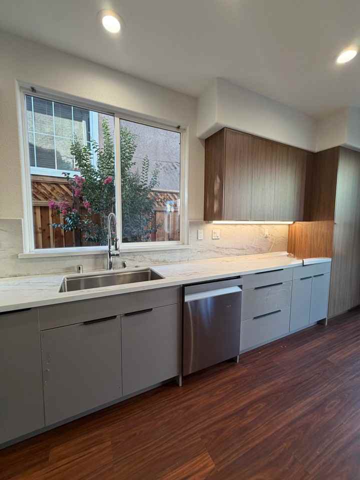 8922 Del Rio Cir - Photo 4 of 43