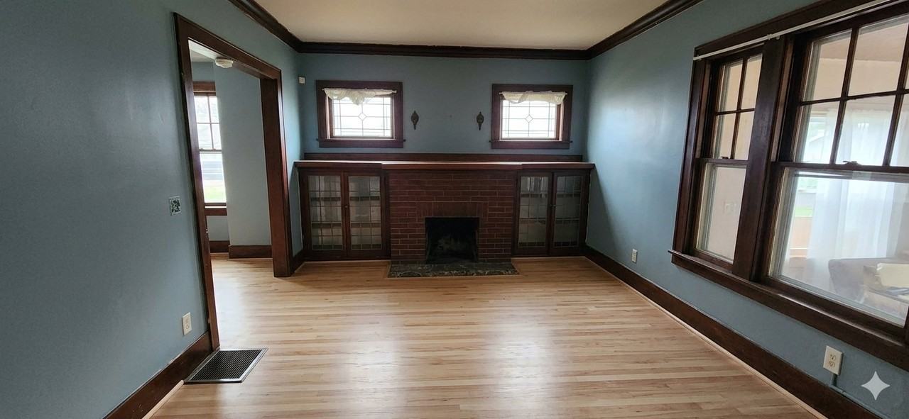 273 Spruce Ave - Photo 2 of 8