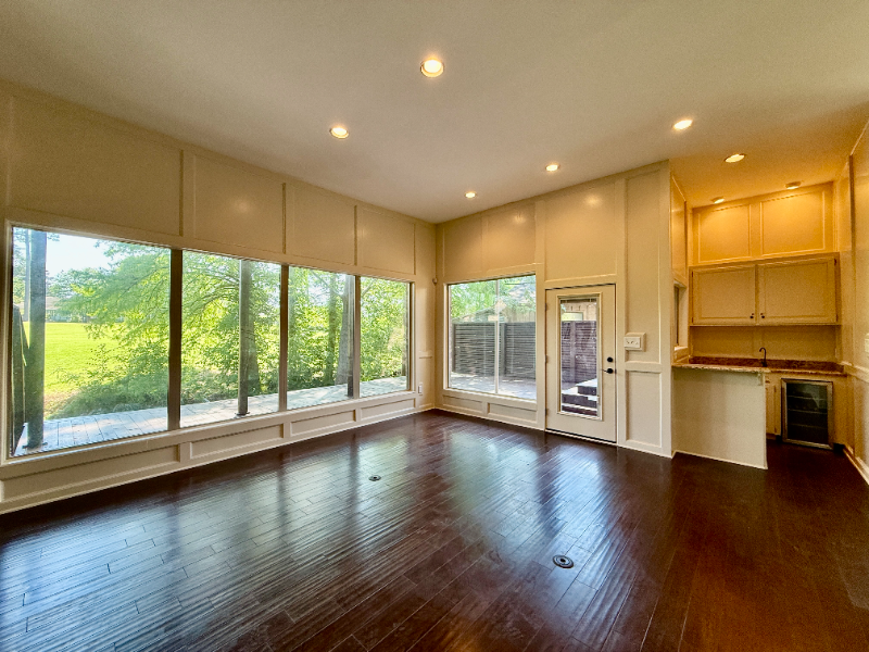 1006 Augusta Dr - Photo 6 of 20
