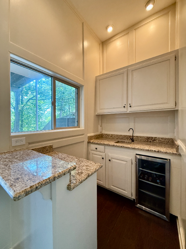 1006 Augusta Dr - Photo 7 of 20