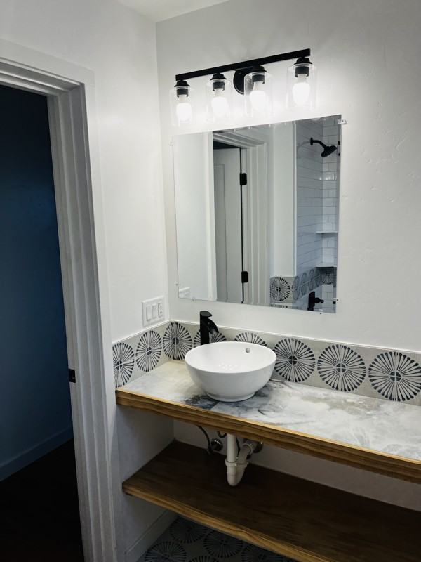 800 Colorado Ave #B - Photo 2 of 17
