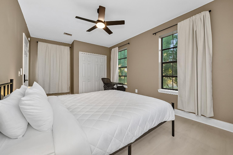 512 Mason Ave - Photo 2 of 9