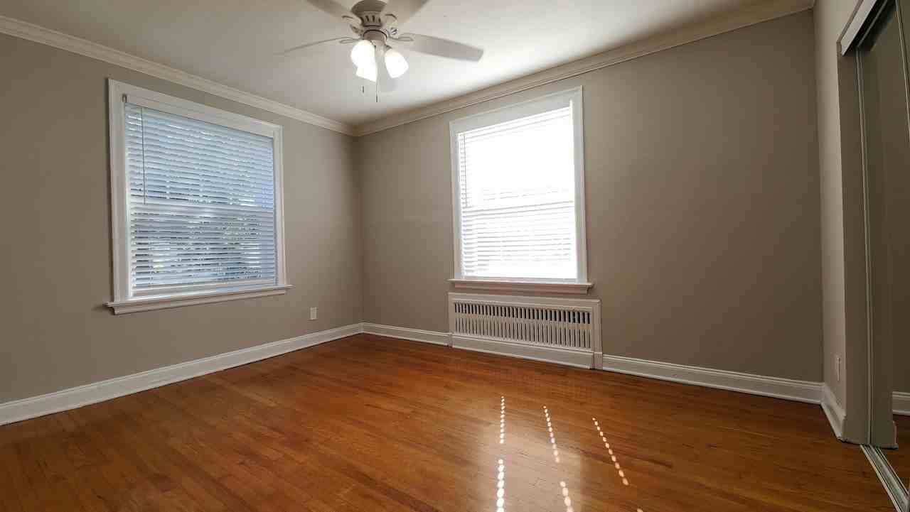 803 Westwood Dr #1stFL - Photo 5 of 15