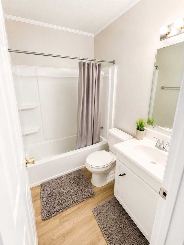 1408 Hammond Dr - Photo 6 of 8