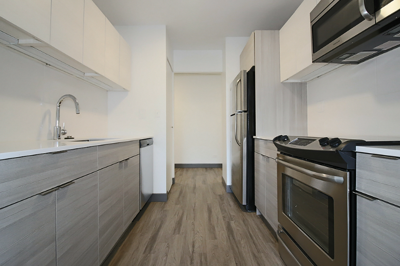 413 E Ohio St - Photo 3 of 18