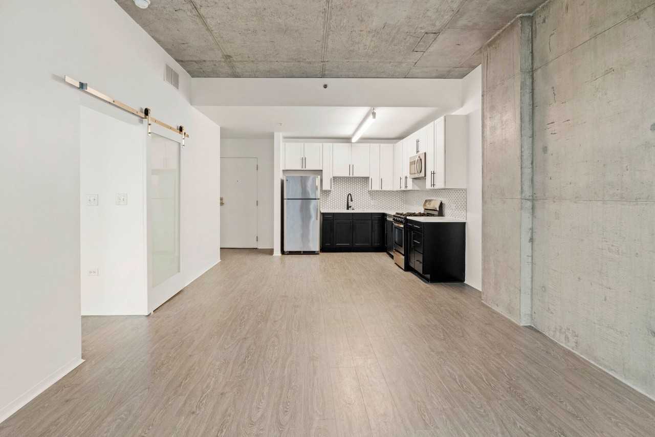 1389 S State St - Photo 4 of 11
