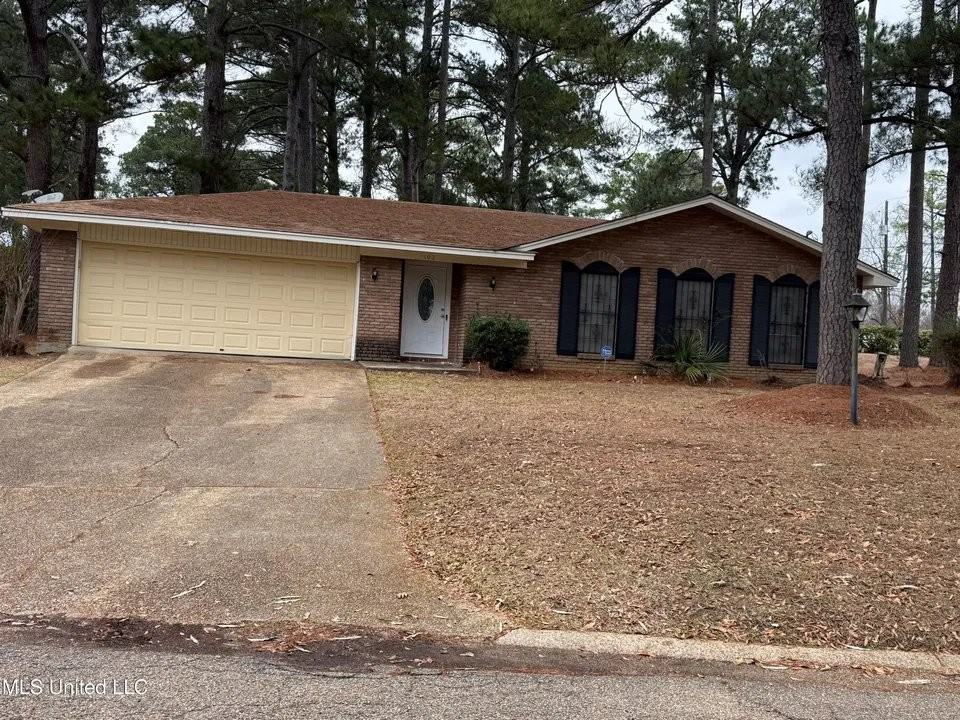 102 Pine Island Dr - Photo 2 of 15