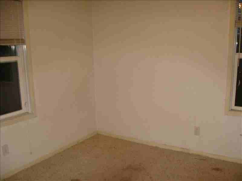 327 Sw #1 - Photo 6 of 10