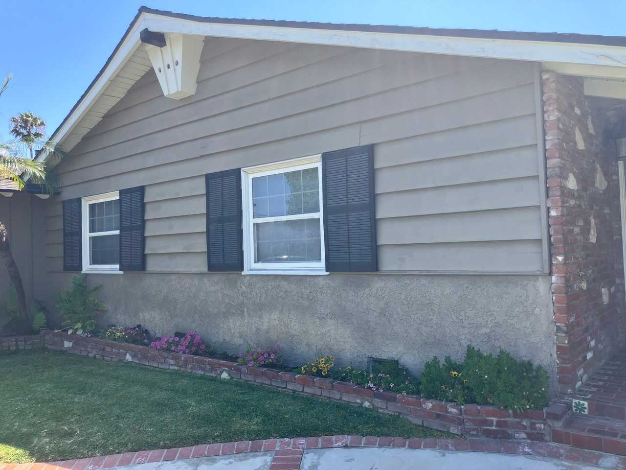 1401 N Euclid St - Photo 2 of 11