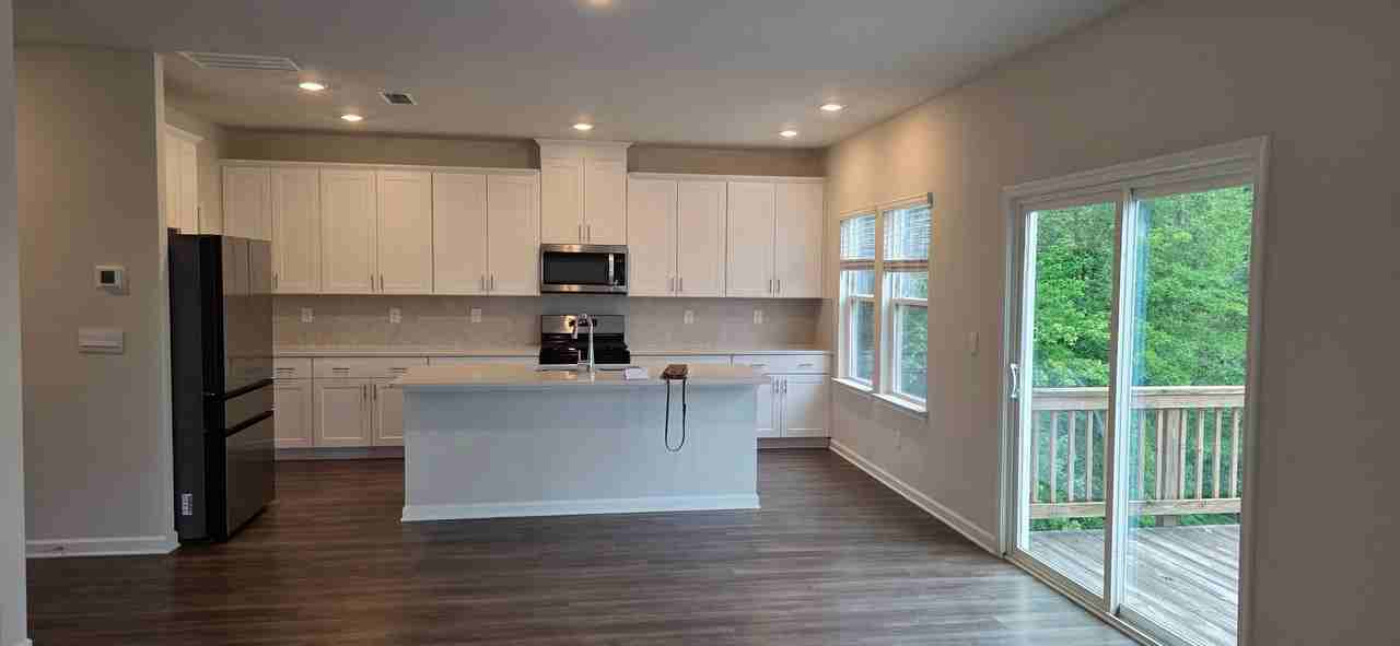 164 Long Leaf St - Photo 5 of 17