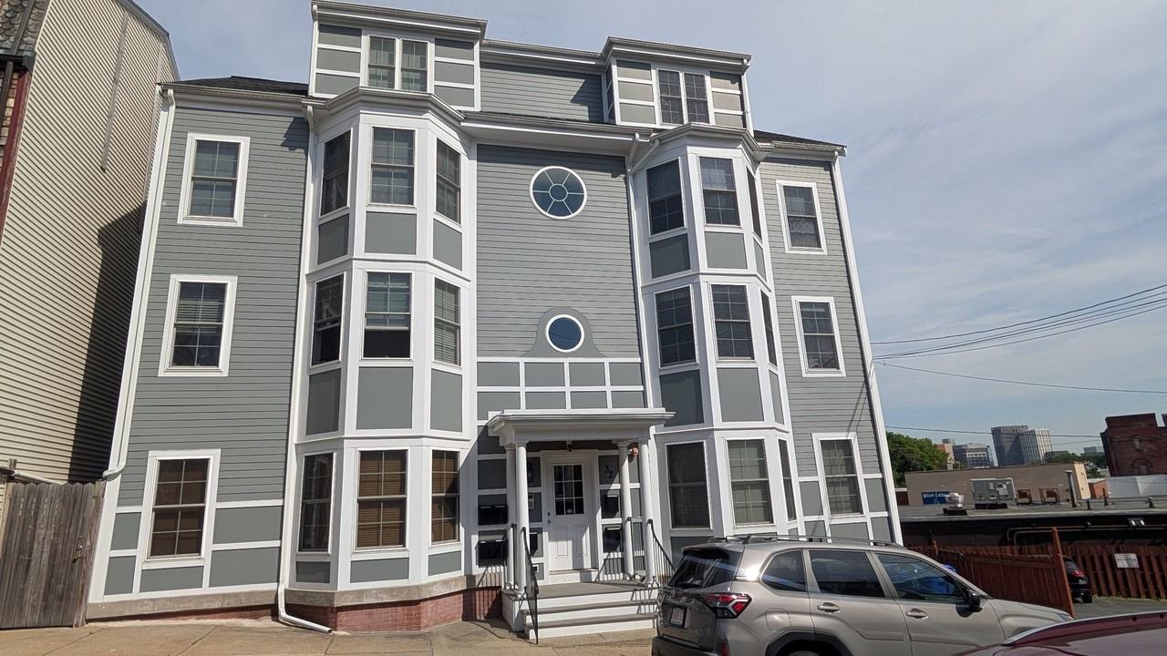 32 Parker St #4 - Photo 2 of 11