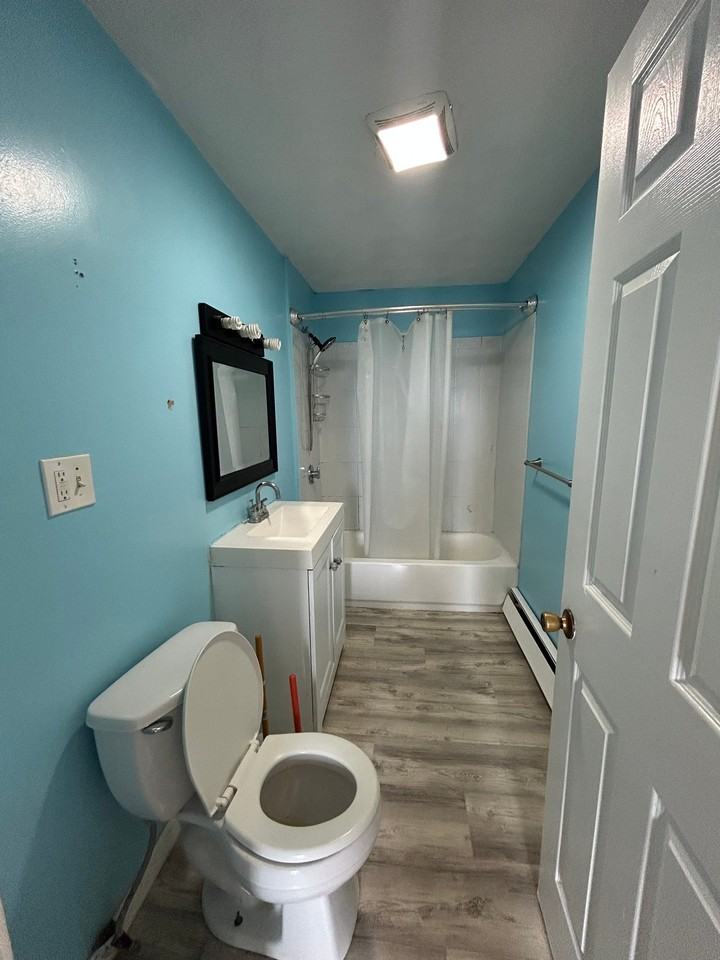 109 Ferry St #3 - Photo 6 of 9