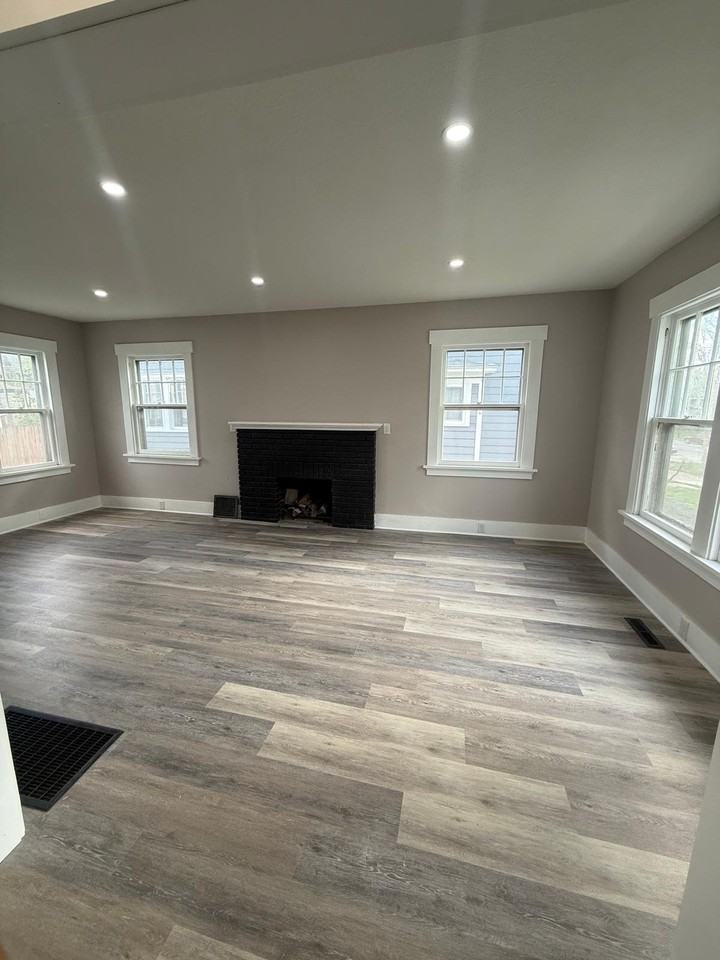 2008 N Anthony Blvd - Photo 2 of 13