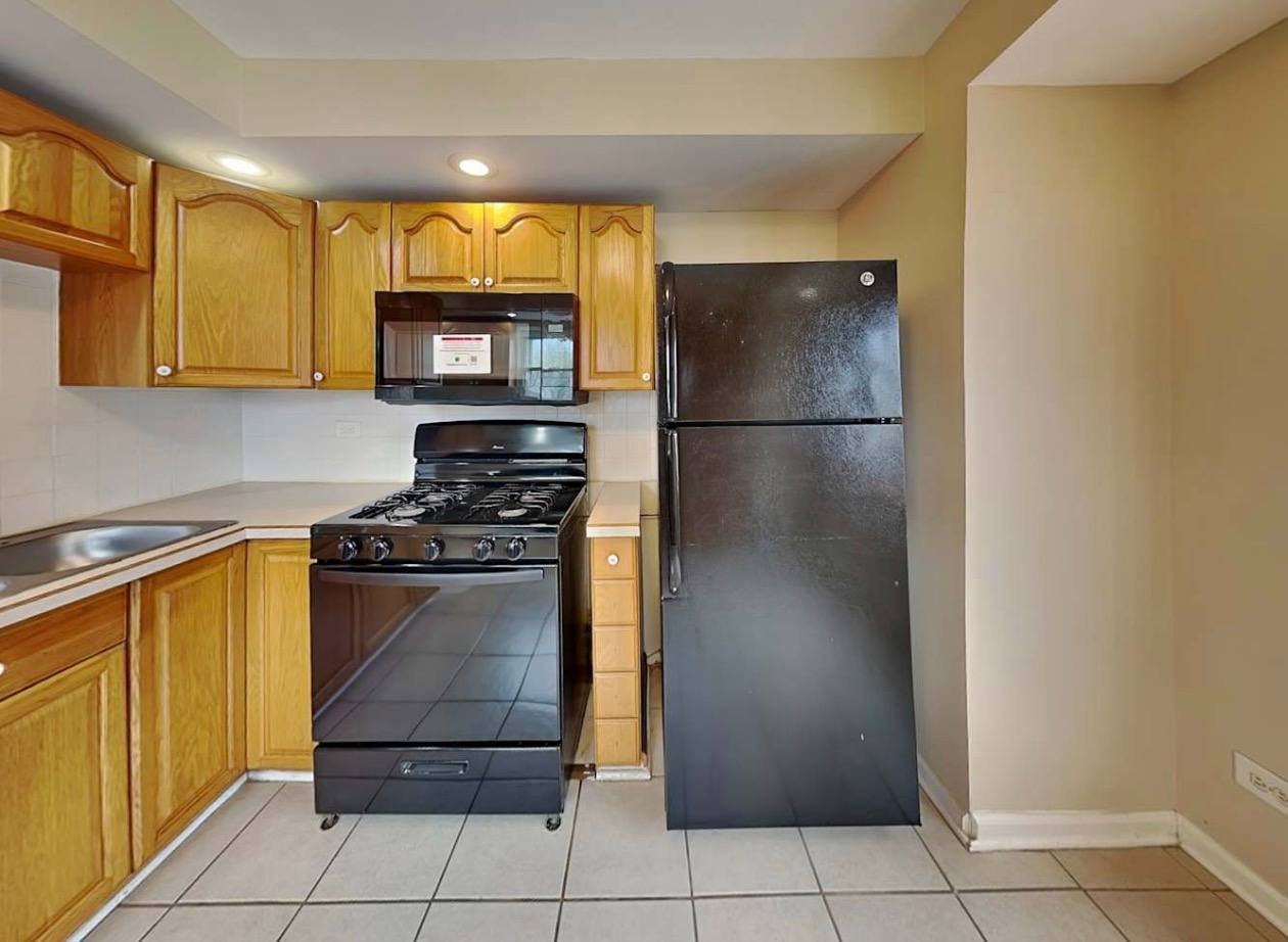 9308 Nordica Ave - Photo 6 of 17