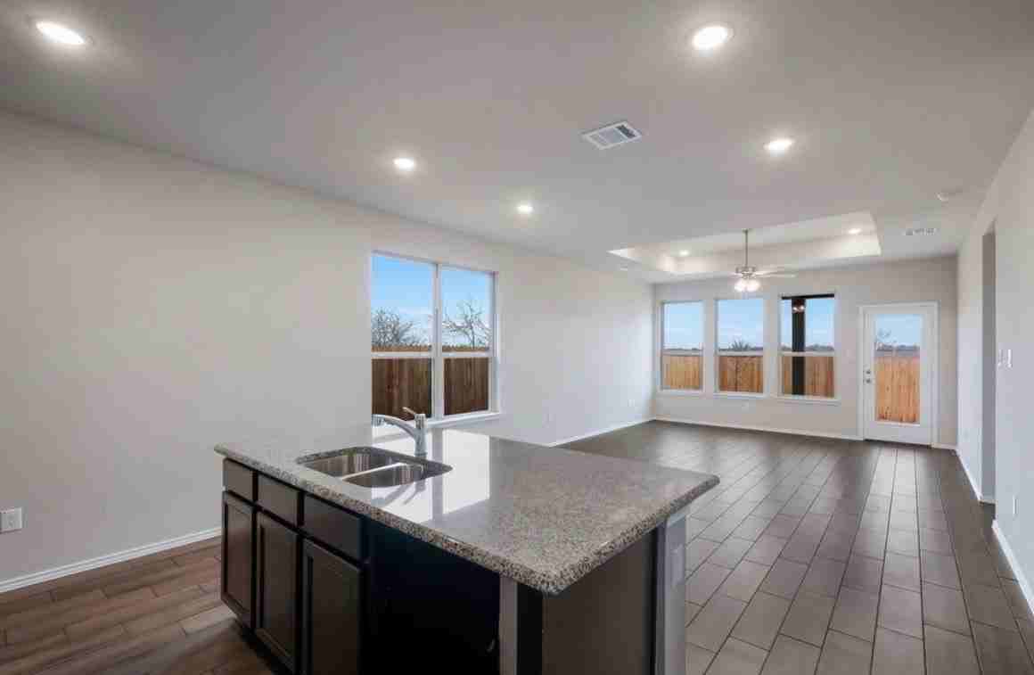 6230 Scooby Acres - Photo 3 of 13