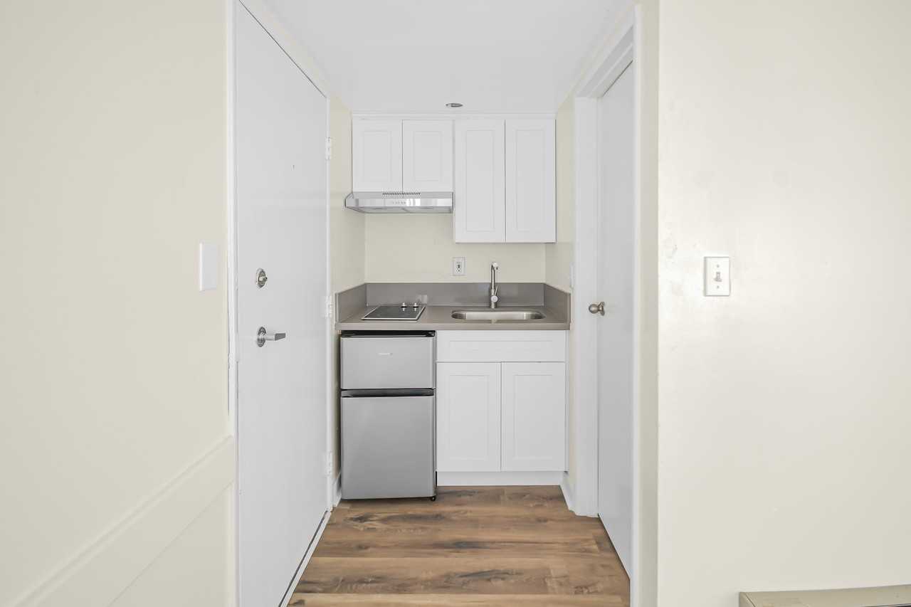 43321 Sierra Hwy #100 - Photo 4 of 8