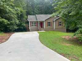 featured image of 133 Taunton Rd