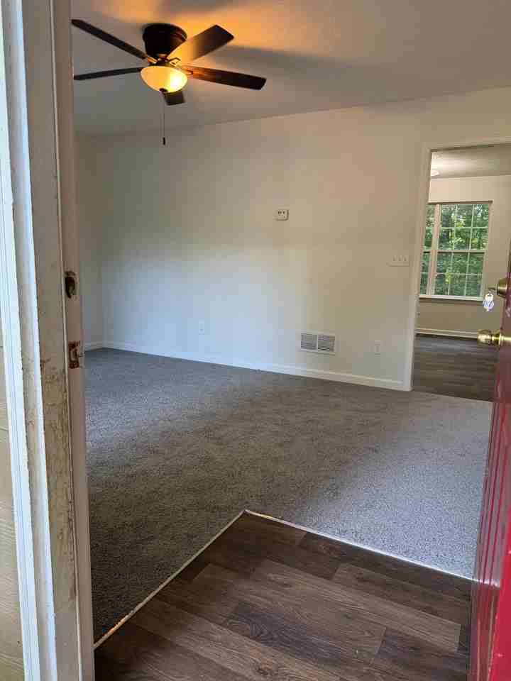 133 Taunton Rd - Photo 2 of 11