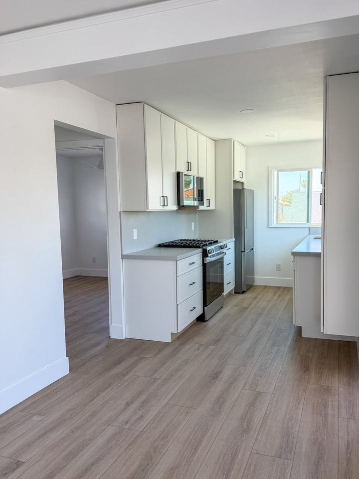 4612 North Ave - Photo 4 of 19