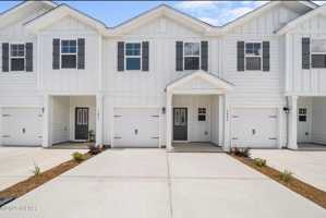 featured image of 5876 Tyndall Pl