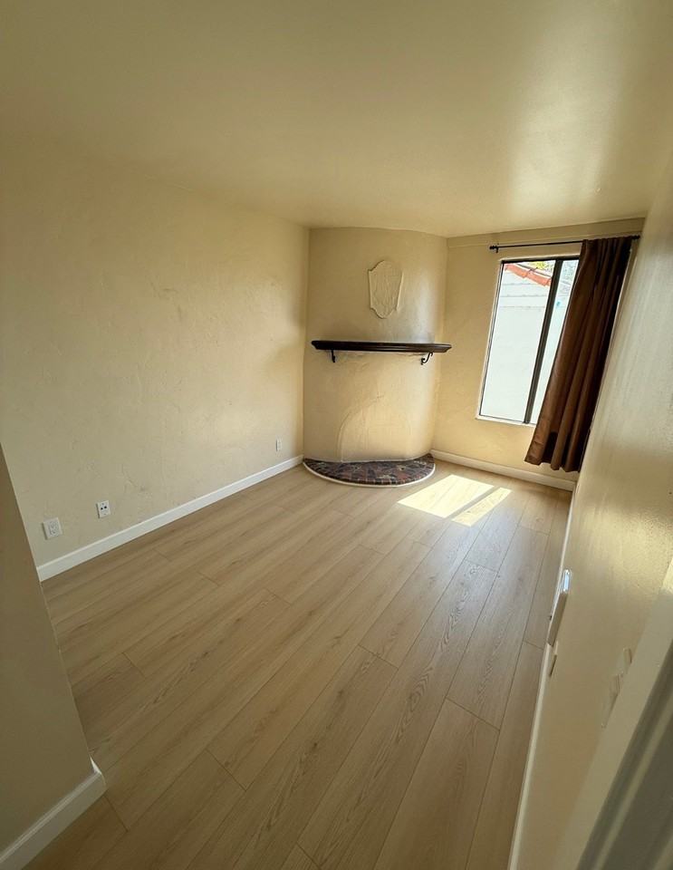 1700 Le Roy Ave #8 - Photo 6 of 11