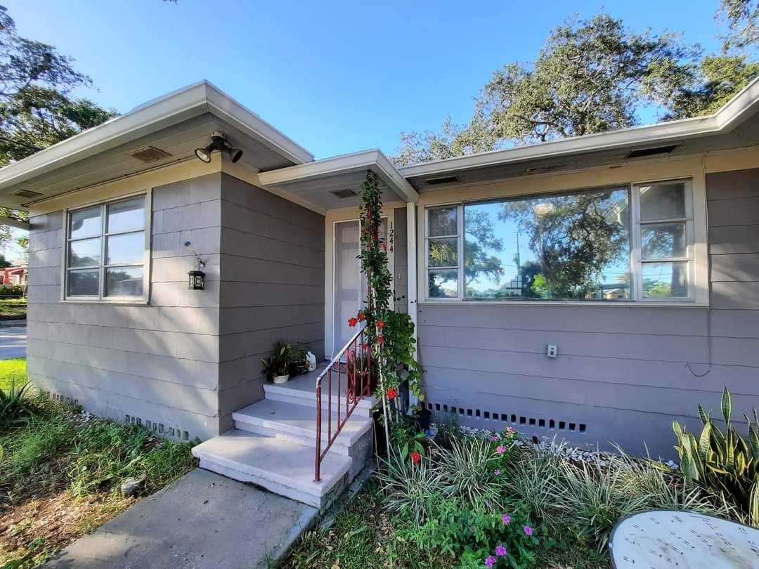 1244 Grove St - Photo 2 of 11