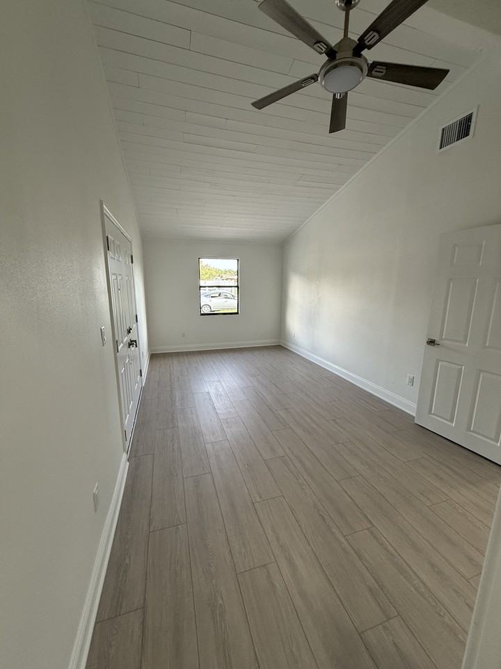 6521 Alta Monte Dr - Photo 4 of 19