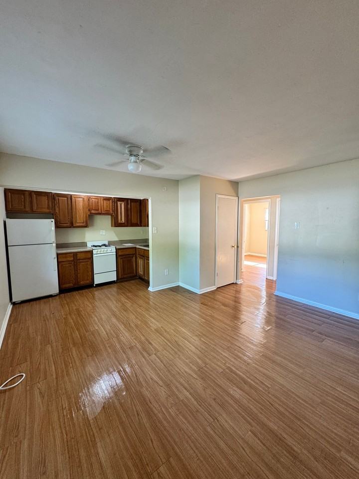 1901 E 5th Ave #2 - Photo 4 of 6