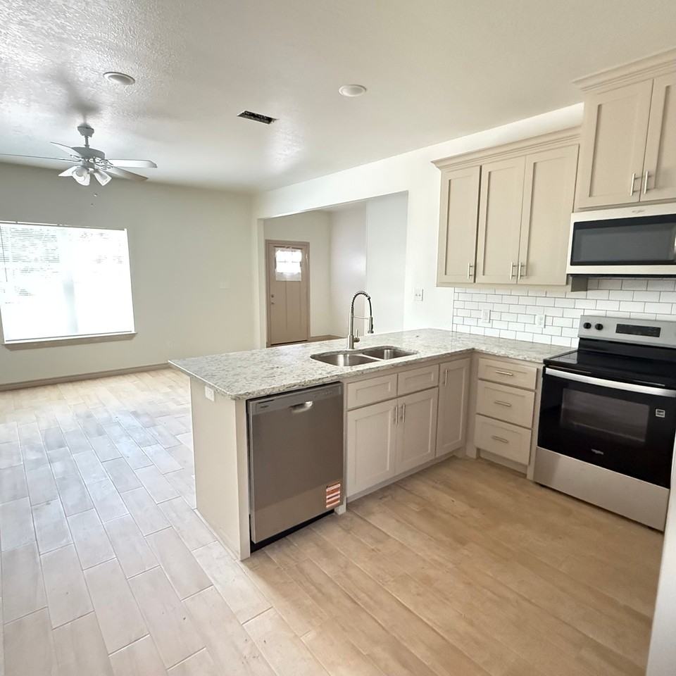 20084 County Road #B - Photo 4 of 4