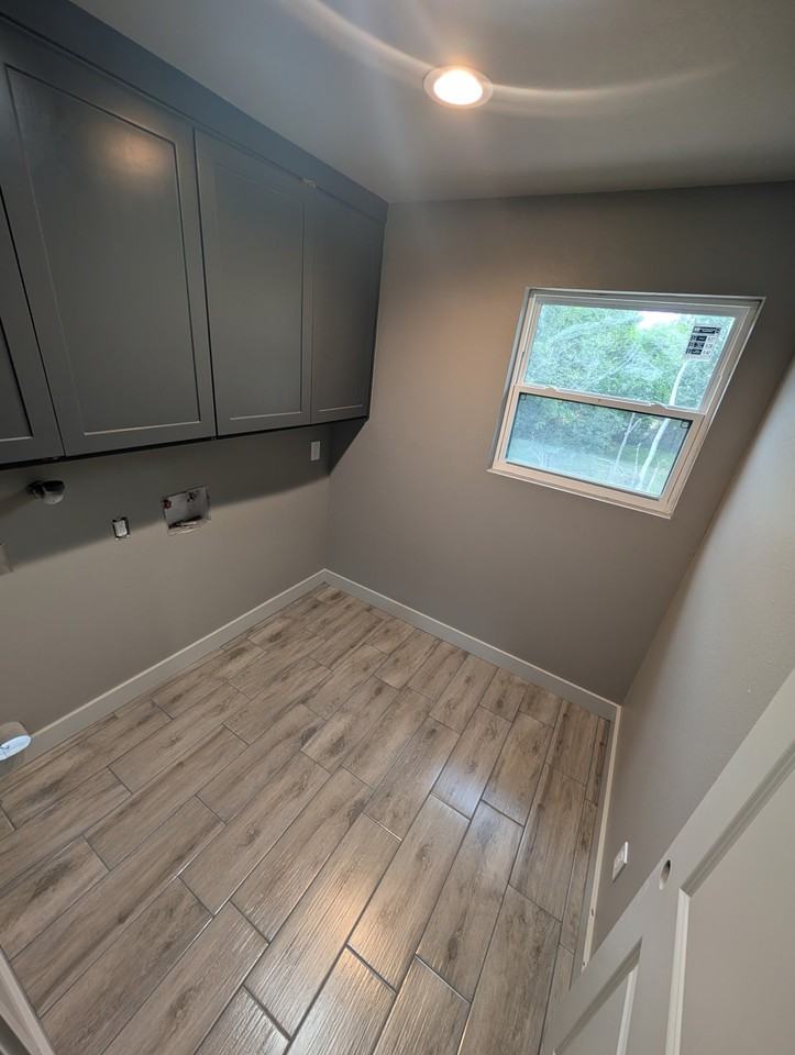 2705 Nora St - Photo 4 of 6