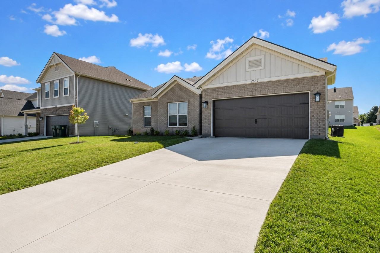 2647 Hauschild Dr