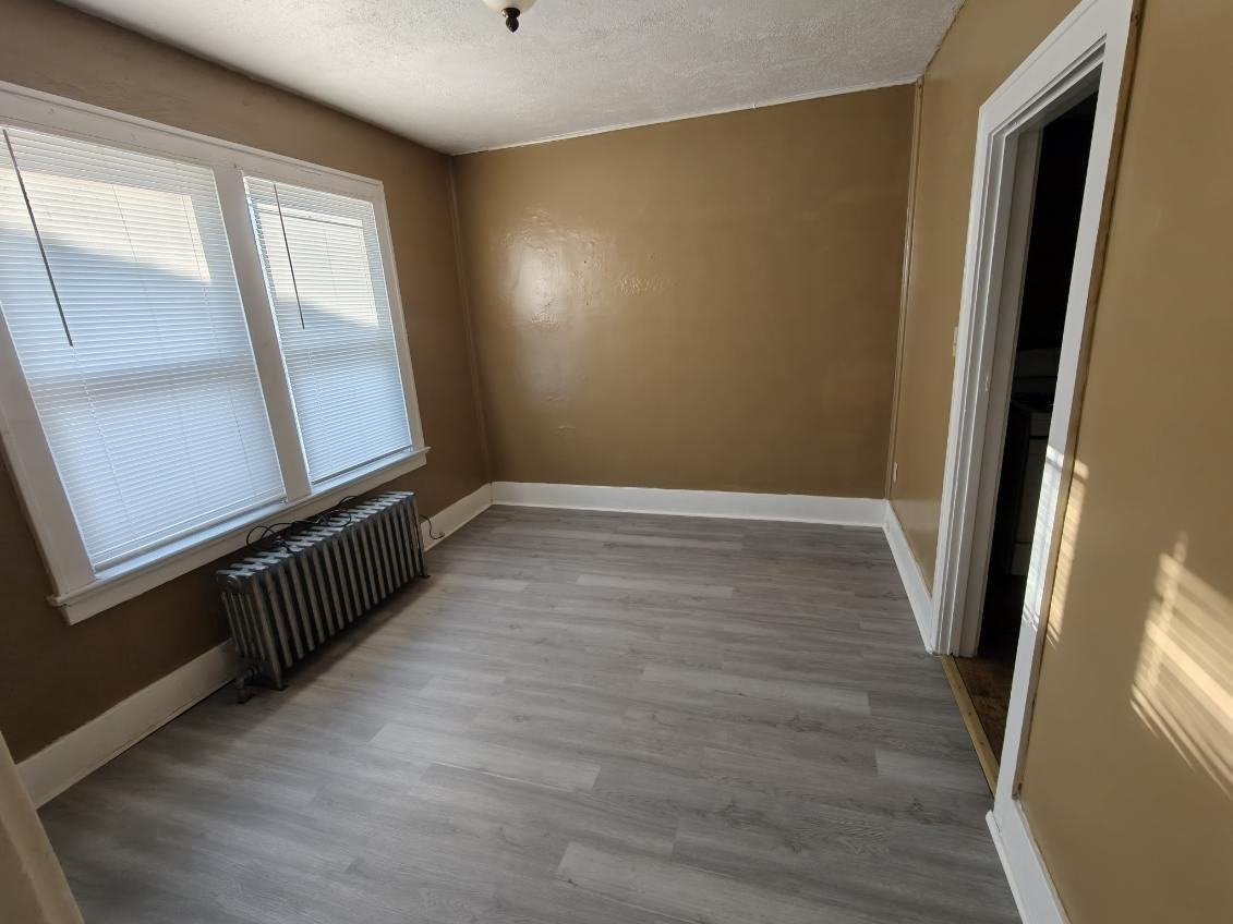 838 Hemlock Aly #2 - Photo 3 of 10